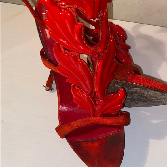 Giuseppe Zanotti Red Cruel Colline Wing - Picture 2 of 2